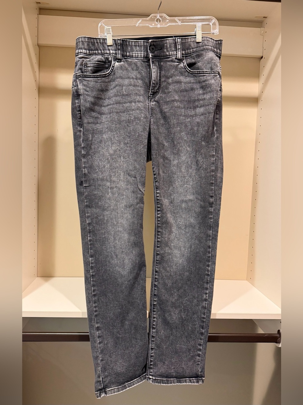 Torrid Classic High-Rise Women’s Jeans in Washed Gray/Black. 18R